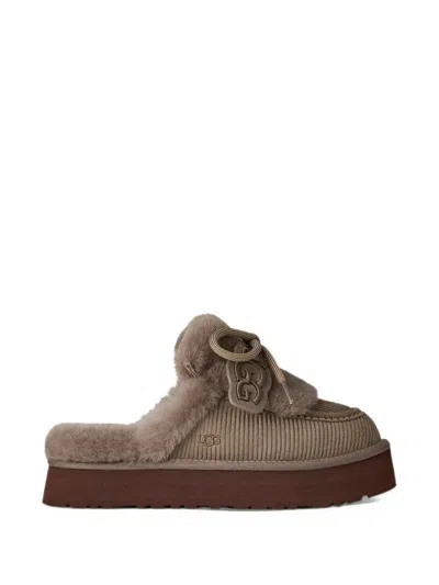 Ugg Disquette Heritage Mules In Gold