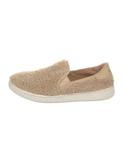 Pre-owned Ugg Faux Fur Sneakers In Neutral