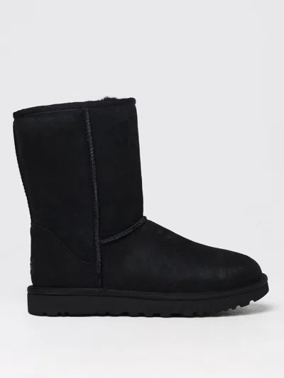 Ugg Classic Short Black Boots With Logo Patch On The Rear And Shearling Lining In Suede Woman
