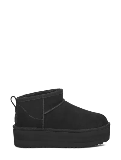 Ugg Flat Shoes In Black
