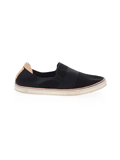 Pre-owned Ugg Flats In Black