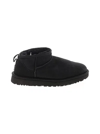 Pre-owned Ugg Flats In Black