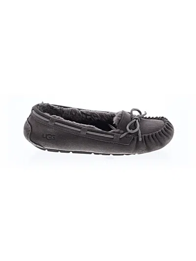Pre-owned Ugg Flats In Gray