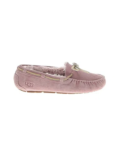 Pre-owned Ugg Flats In Pink
