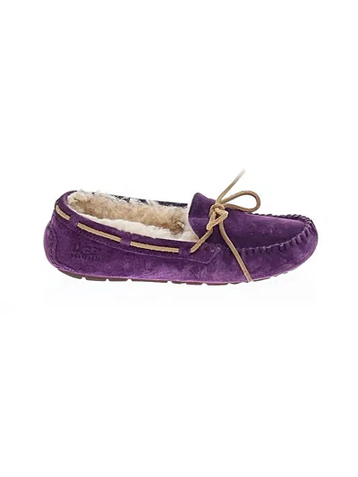 Pre-owned Ugg Flats In Purple