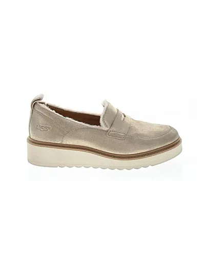 Pre-owned Ugg Flats In Tan