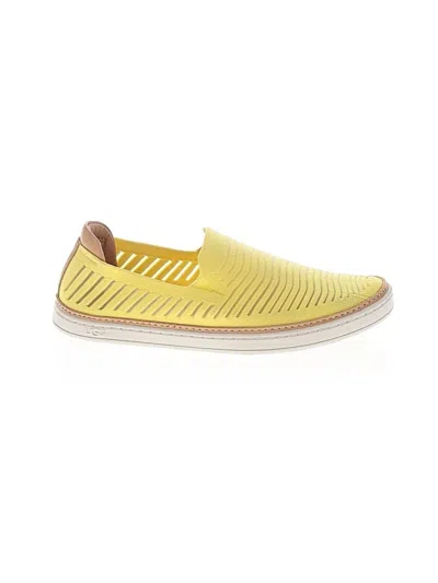 Pre-owned Ugg Flats In Yellow