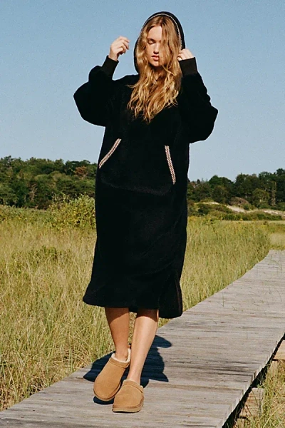 Ugg Fluff Fleece Oversized Hoodie Sweatshirt In Black, Women's At Urban Outfitters