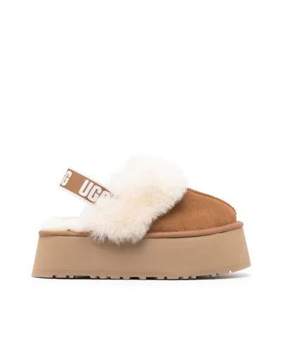 UGG FUNKETTE CHESTNUT SLIPPER
