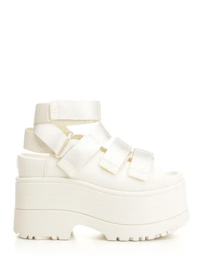 Ugg Goldenrise Platform Sandals In Beige