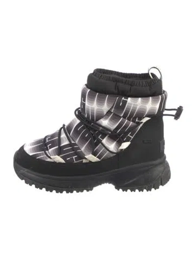 Pre-owned Ugg Graphic Print Snow Boots In Black