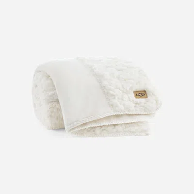 Ugg ® Harlan Throw 50"x70" Blankets In Snow