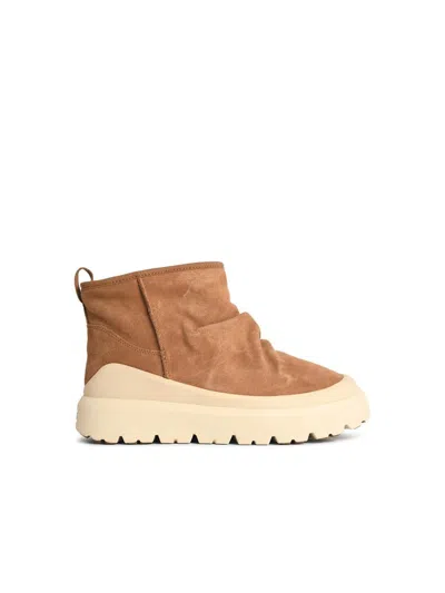 UGG UGG 'HERITAGE UTILITY MINI' CAMEL BOOTS