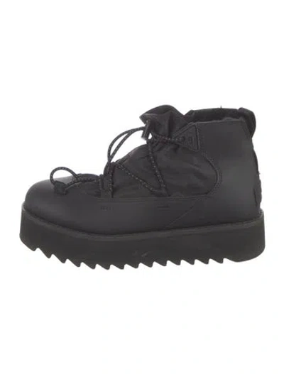 Pre-owned Ugg Hiking Boots In Black