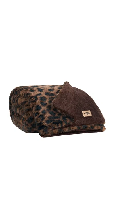 Ugg Home Everett Throw In Black Leopard