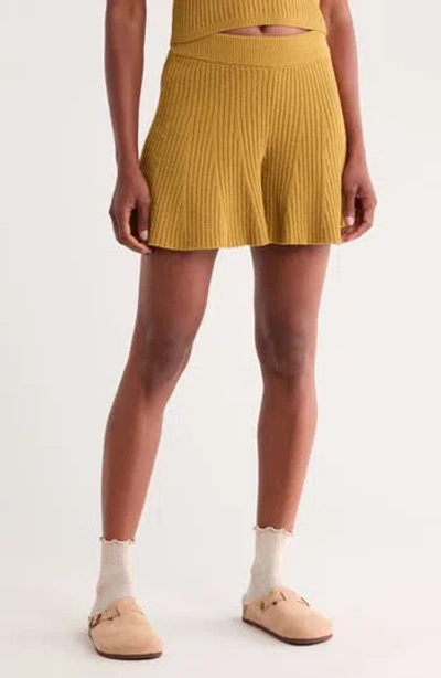 Ugg ® Jodee Lite Shorts In Yellow
