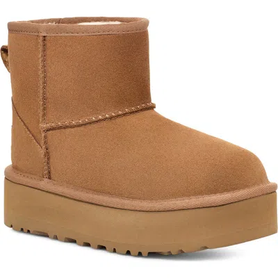 UGG UGG® KIDS' CLASSIC MINI WATER RESISTANT PLATFORM BOOT