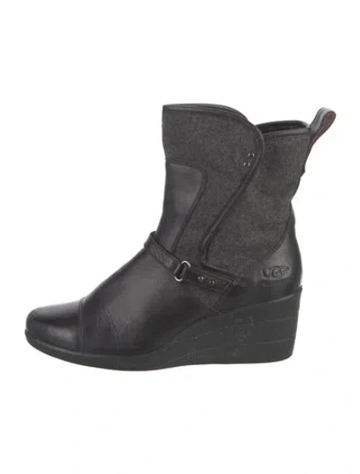 Pre-owned Ugg Leather Boots In Black