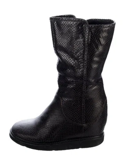 Pre-owned Ugg Leather Boots In Black