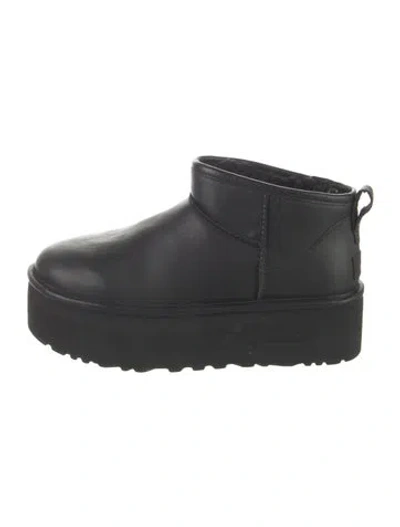 Pre-owned Ugg Leather Boots In Black