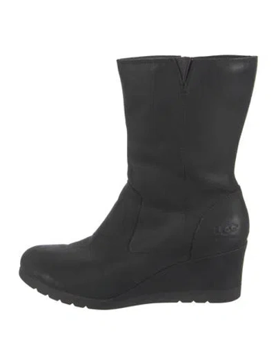 Pre-owned Ugg Leather Boots In Black