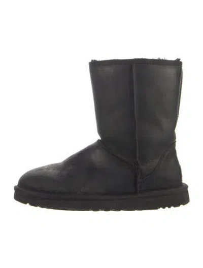 Pre-owned Ugg Leather Boots In Black