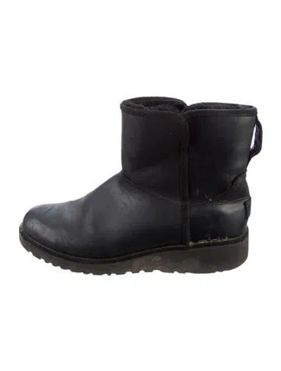 Pre-owned Ugg Leather Boots In Black