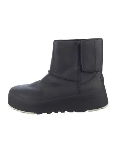 Pre-owned Ugg Leather Boots In Black/blue