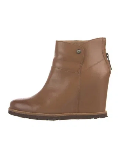 Pre-owned Ugg Leather Boots In Brown