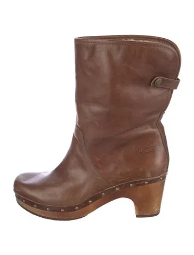 Pre-owned Ugg Leather Boots In Brown