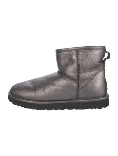 Pre-owned Ugg Leather Boots In Grey