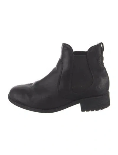 Pre-owned Ugg Leather Chelsea Boots In Black