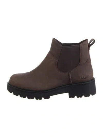 Pre-owned Ugg Leather Chelsea Boots In Brown