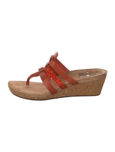 Pre-owned Ugg Leather Colorblock Pattern Slides In Orange