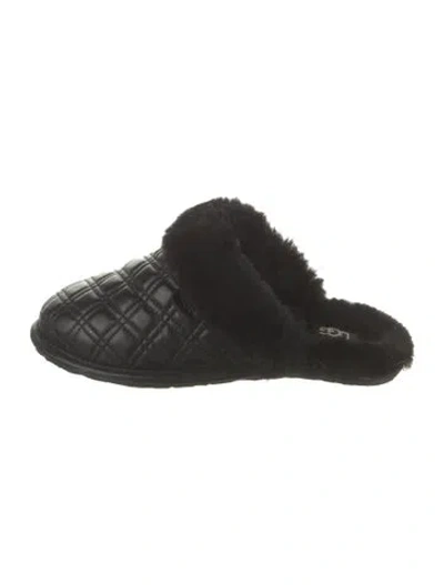 Pre-owned Ugg Leather Faux Fur Trim Slides In Black