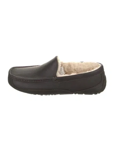 Pre-owned Ugg Leather Fur Trim Loafers In Brown