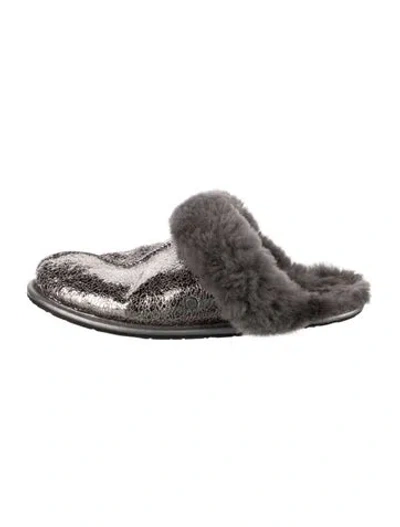 Pre-owned Ugg Leather Fur Trim Mules
