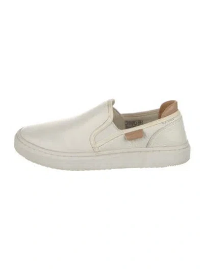 Pre-owned Ugg Leather Loafers In White