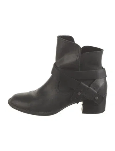 Pre-owned Ugg Leather Moto Boots In Black