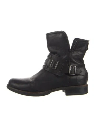 Pre-owned Ugg Leather Moto Boots In Blue
