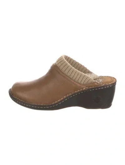 Pre-owned Ugg Leather Mules In Brown