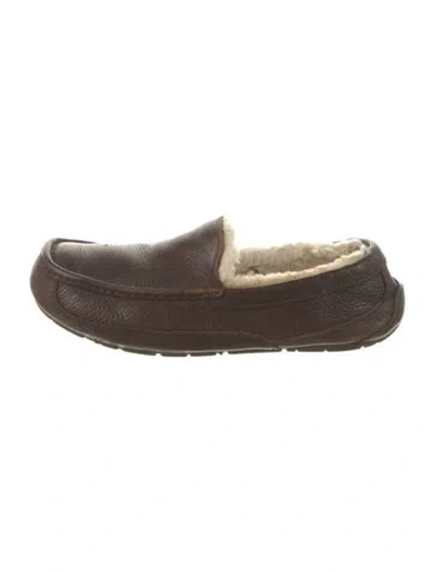Pre-owned Ugg Leather Slippers In Brown