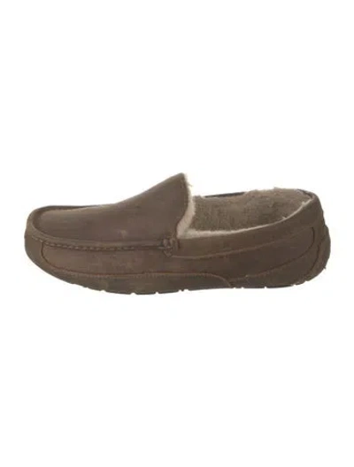 Pre-owned Ugg Leather Slippers In Brown