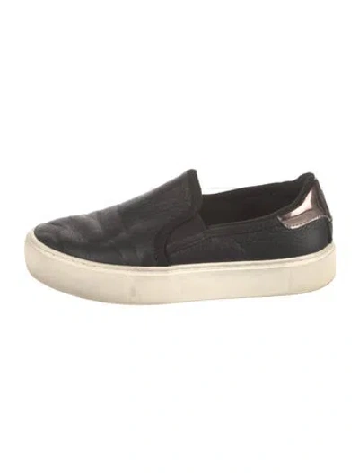 Pre-owned Ugg Leather Sneakers In Black