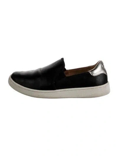 Pre-owned Ugg Leather Sneakers In Black