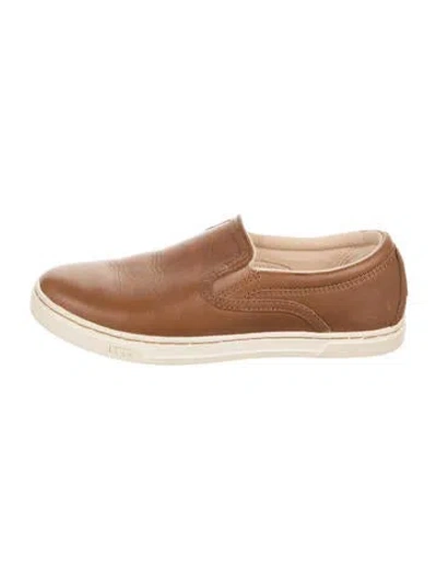Pre-owned Ugg Leather Sneakers In Brown