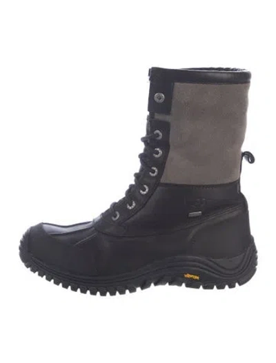 Pre-owned Ugg Leather Snow Boots In Black