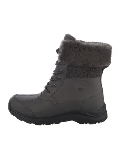 Pre-owned Ugg Leather Snow Boots In Black