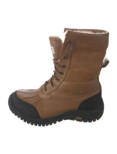 Pre-owned Ugg Leather Snow Boots In Brown
