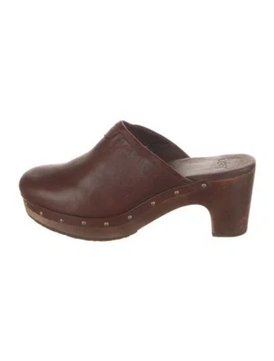 Pre-owned Ugg Leather Studded Accents Mules In Brown